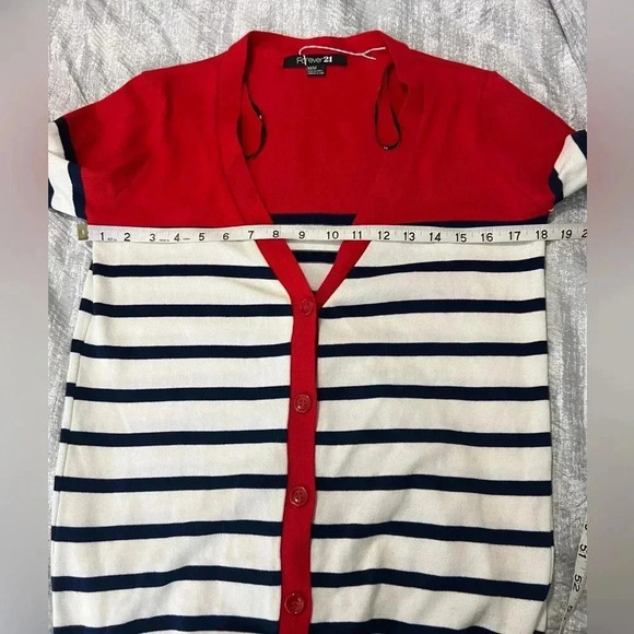 FOREVER 21 CARDIGAN SWEATER RED WJITE BLUE STRIPED BUTTON UP SIZE MEDIUM - Picture 4 of 8